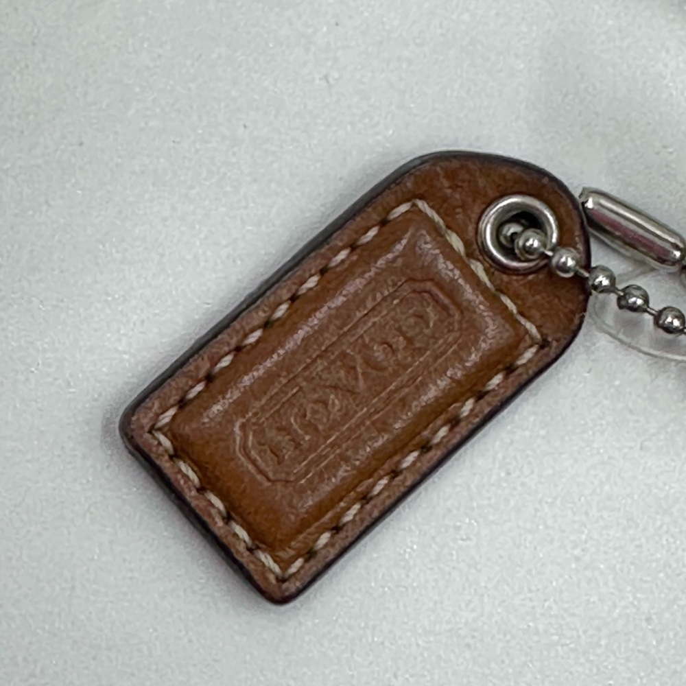 Coach Vintage Tan and White Leather Wristlet wallet pair ink needs cleaning - Picture 10 of 10